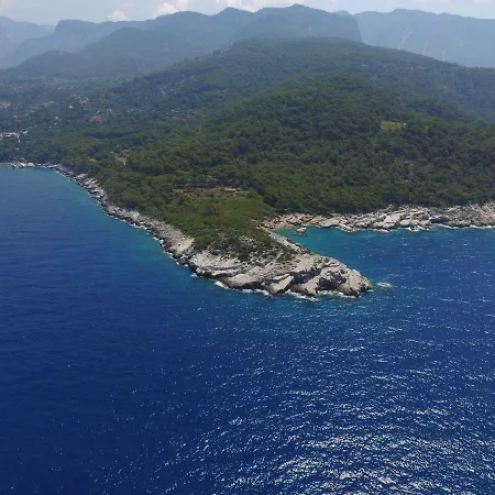 Campsite Rocas Roja Beach Faralya